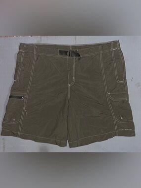 Columbia Omnishade Mens Shorts Size Large Olive Green